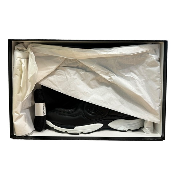 SOLD‼️Chanel Sneakers Black and White Leather 100% Authentic - Picture 15 of 16